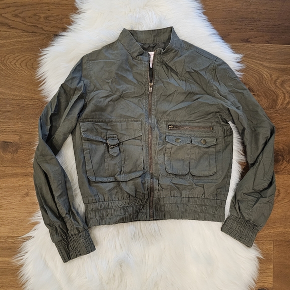 Vintage Stylish Olive Green Jacket - Picture 1 of 6